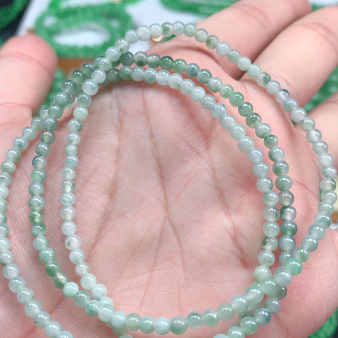 翡翠手链未镶嵌翡翠