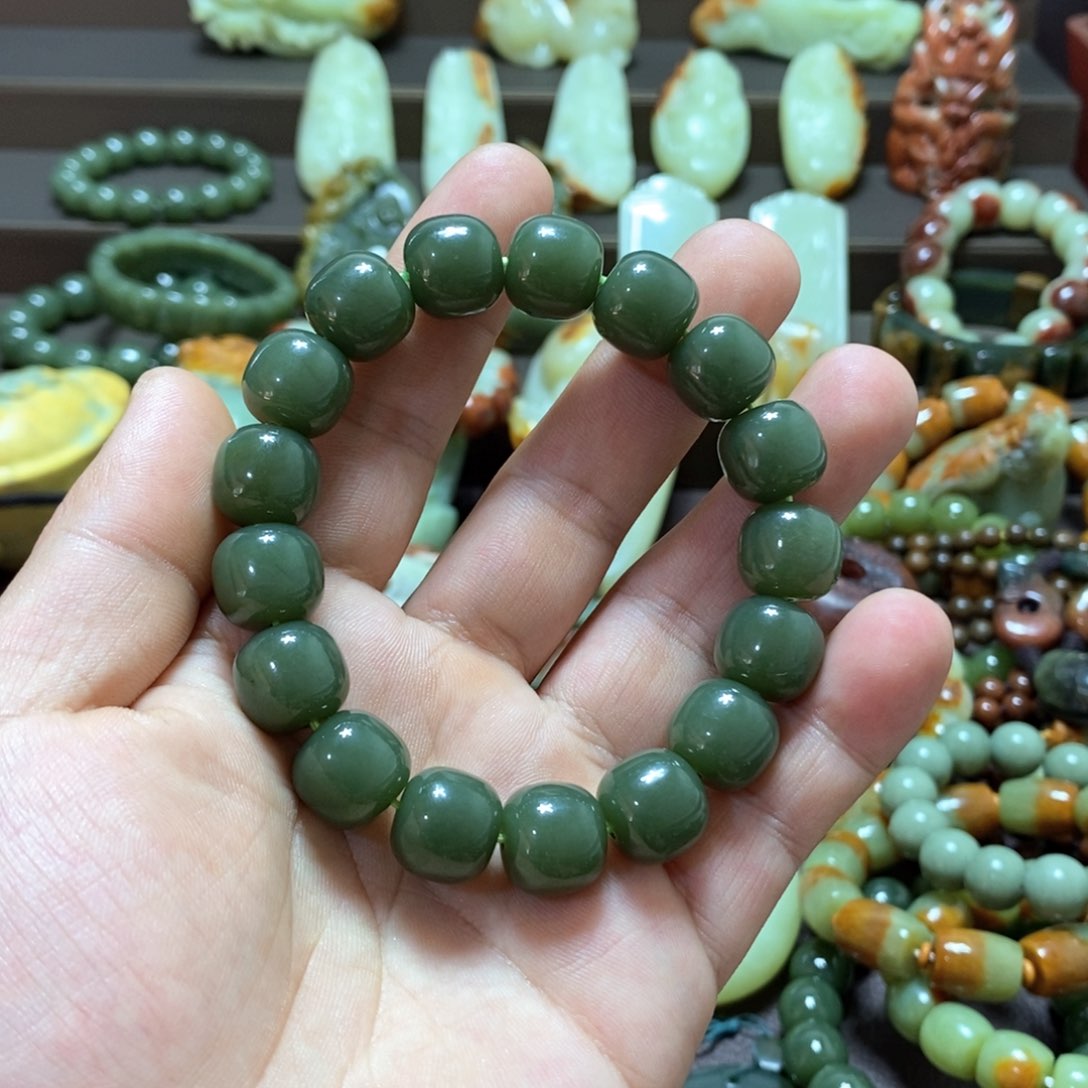 透闪石质玉手串卡13未镶嵌