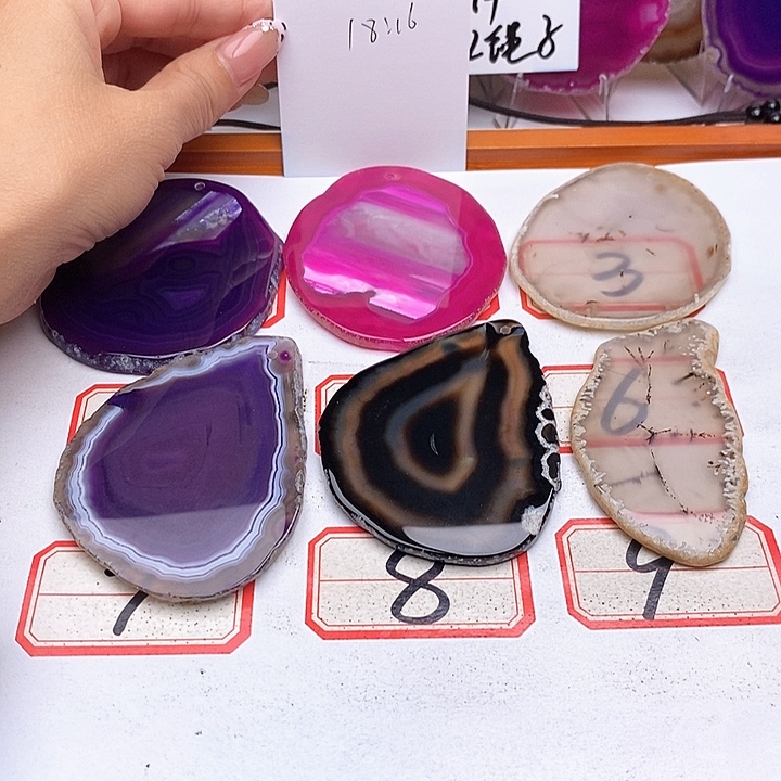 p*** 玛瑙/玉髓未镶嵌颈饰