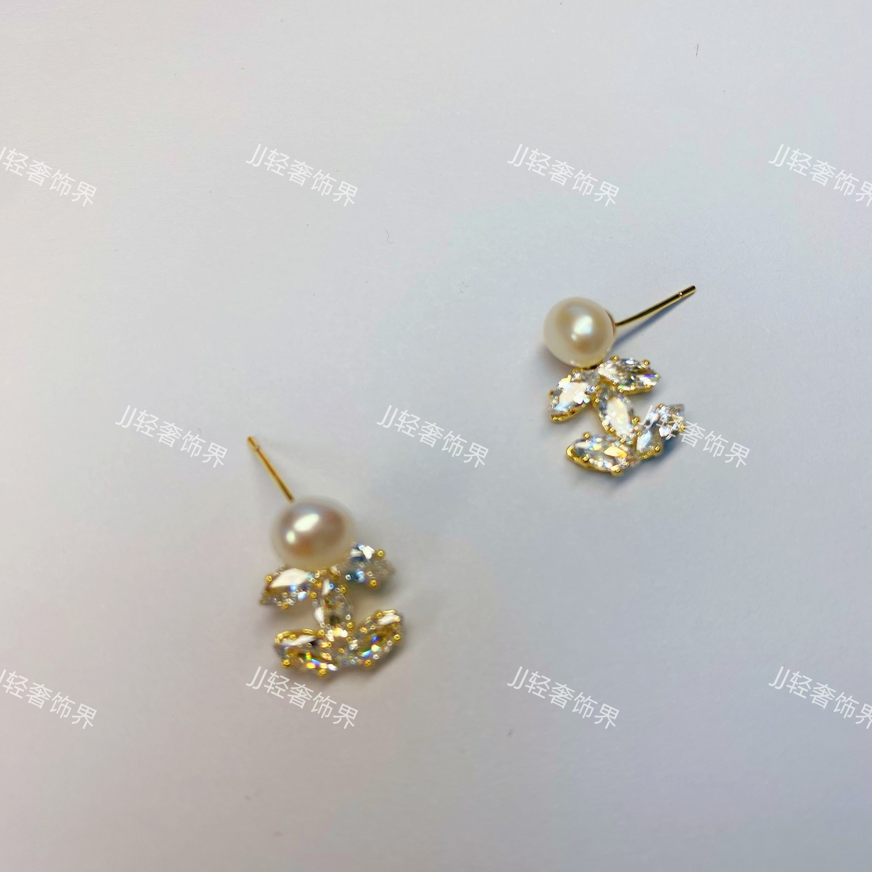 合金耳饰 2025新款几何法式千金风白色日韩耳钉小众温柔两戴小巧