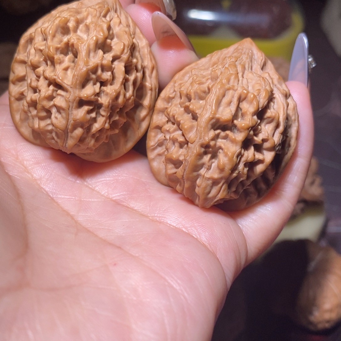 文玩核桃吊坠全品秦岭鸡心36