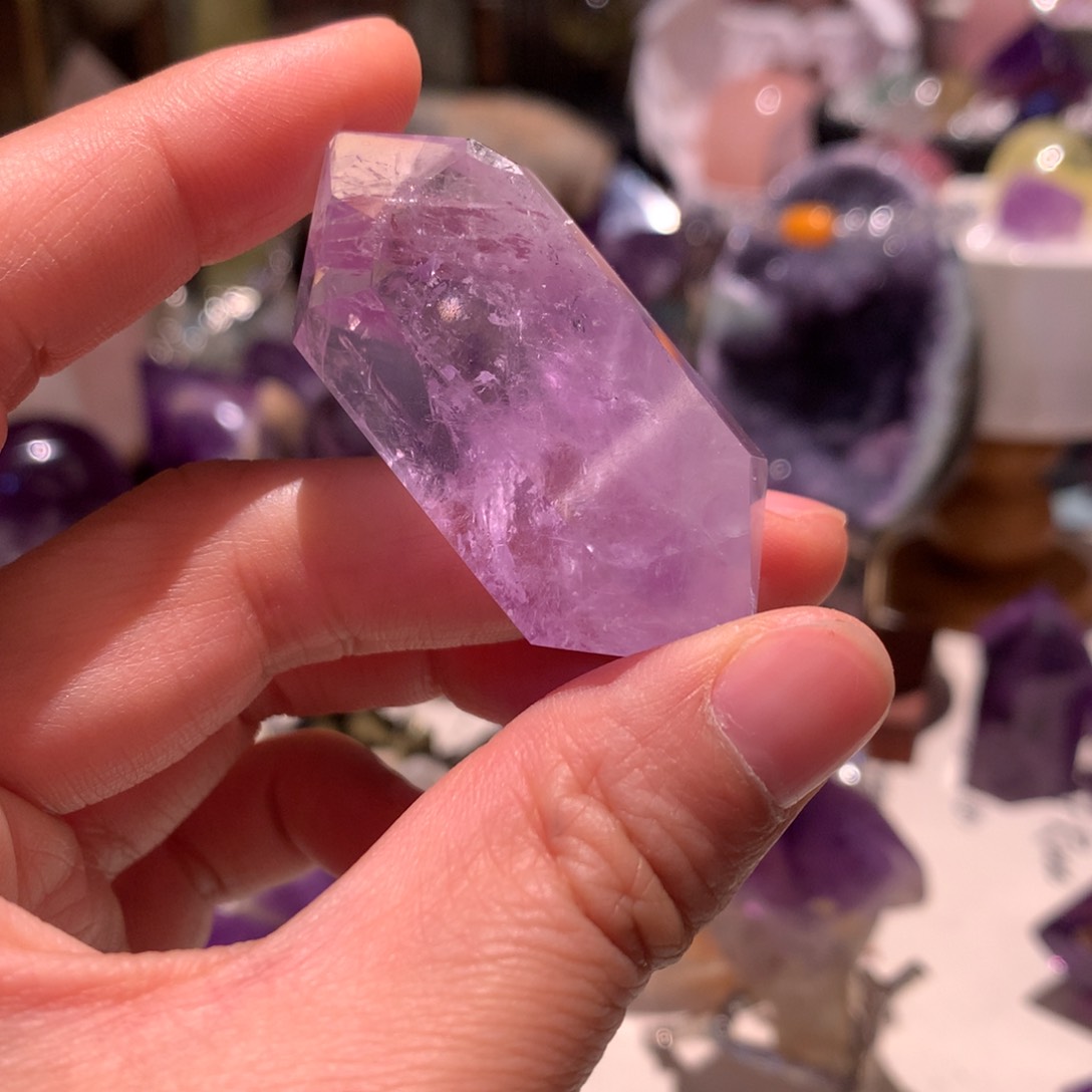 水晶摆件未镶嵌紫水晶