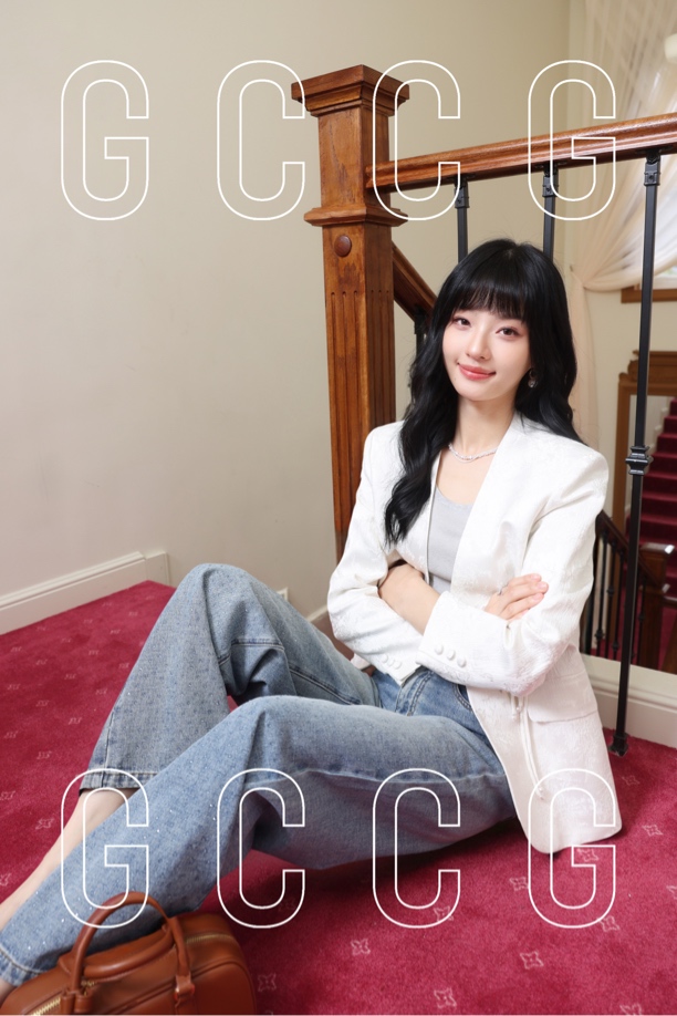 简约百搭时尚西装外套气质通勤休闲显瘦设计