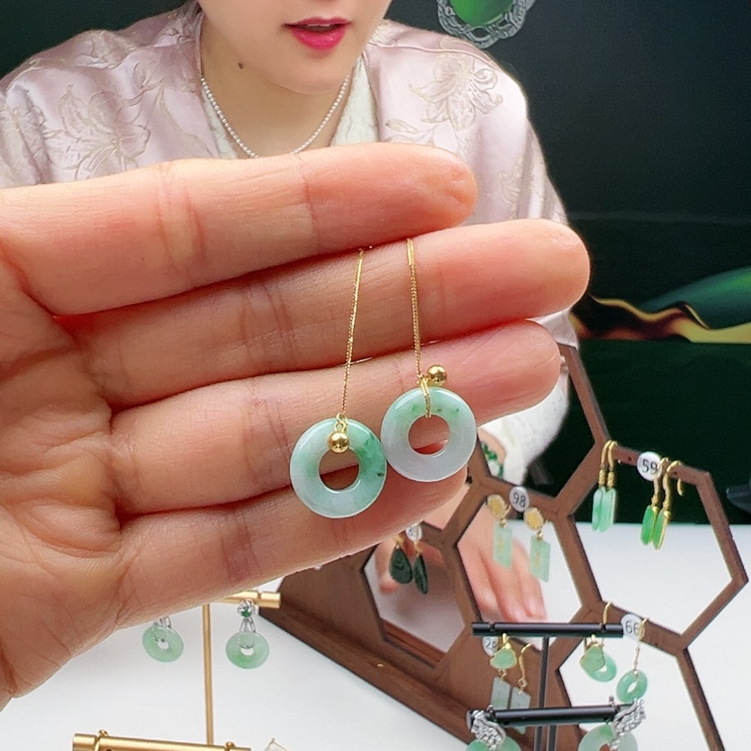 翡翠耳饰18K金镶嵌天然翡翠