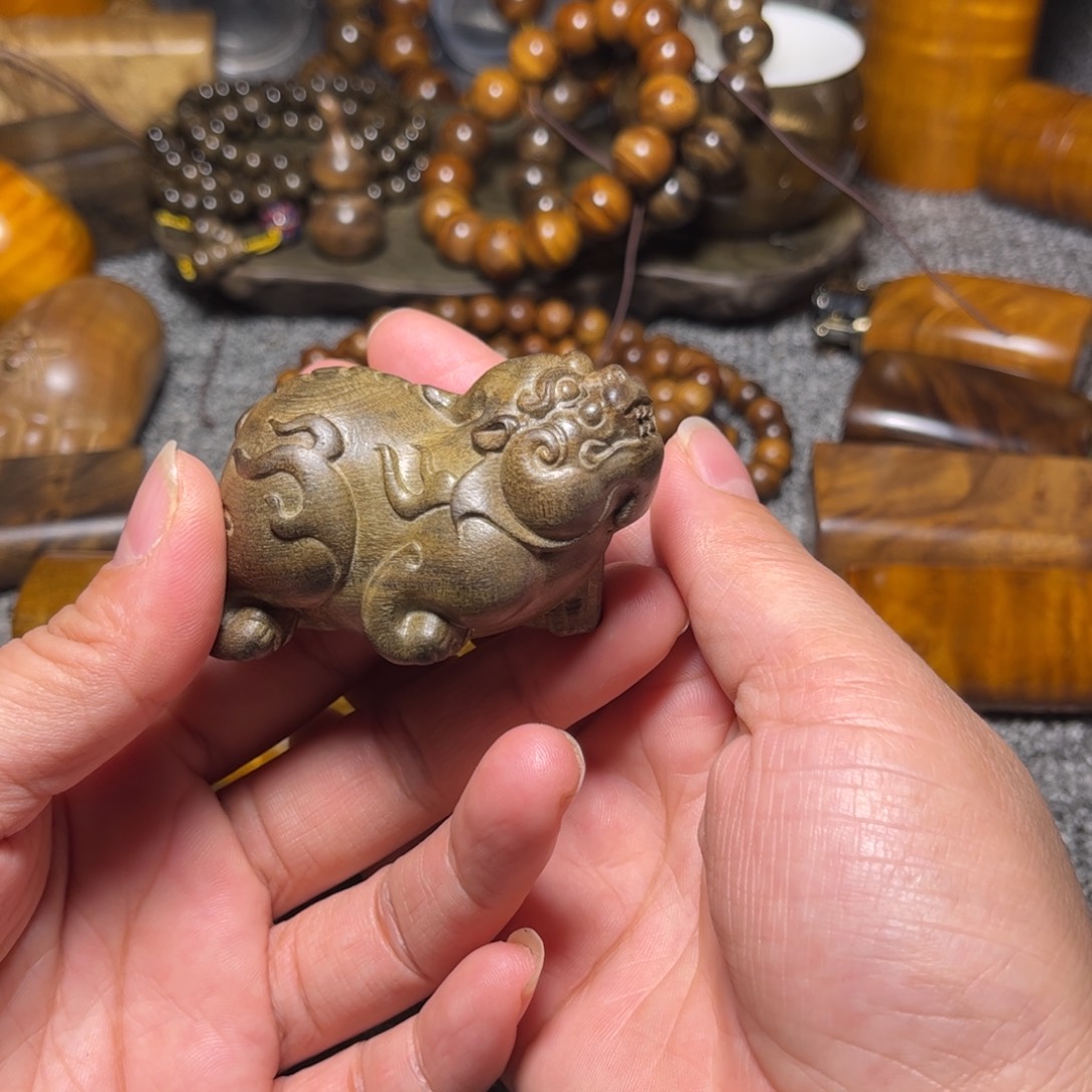 金丝楠阴沉木貔貅