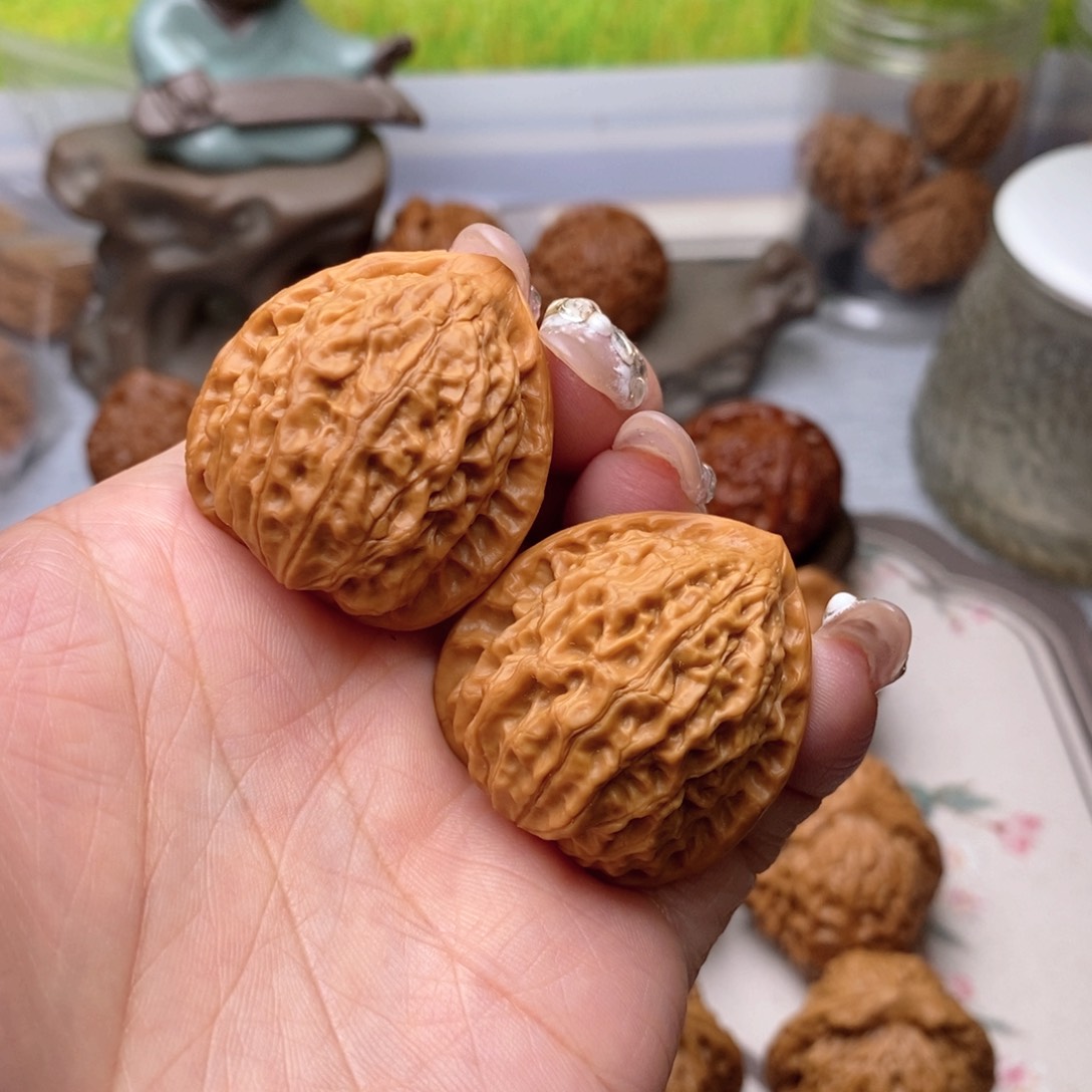 【闪购商品】文玩核桃把件金牛