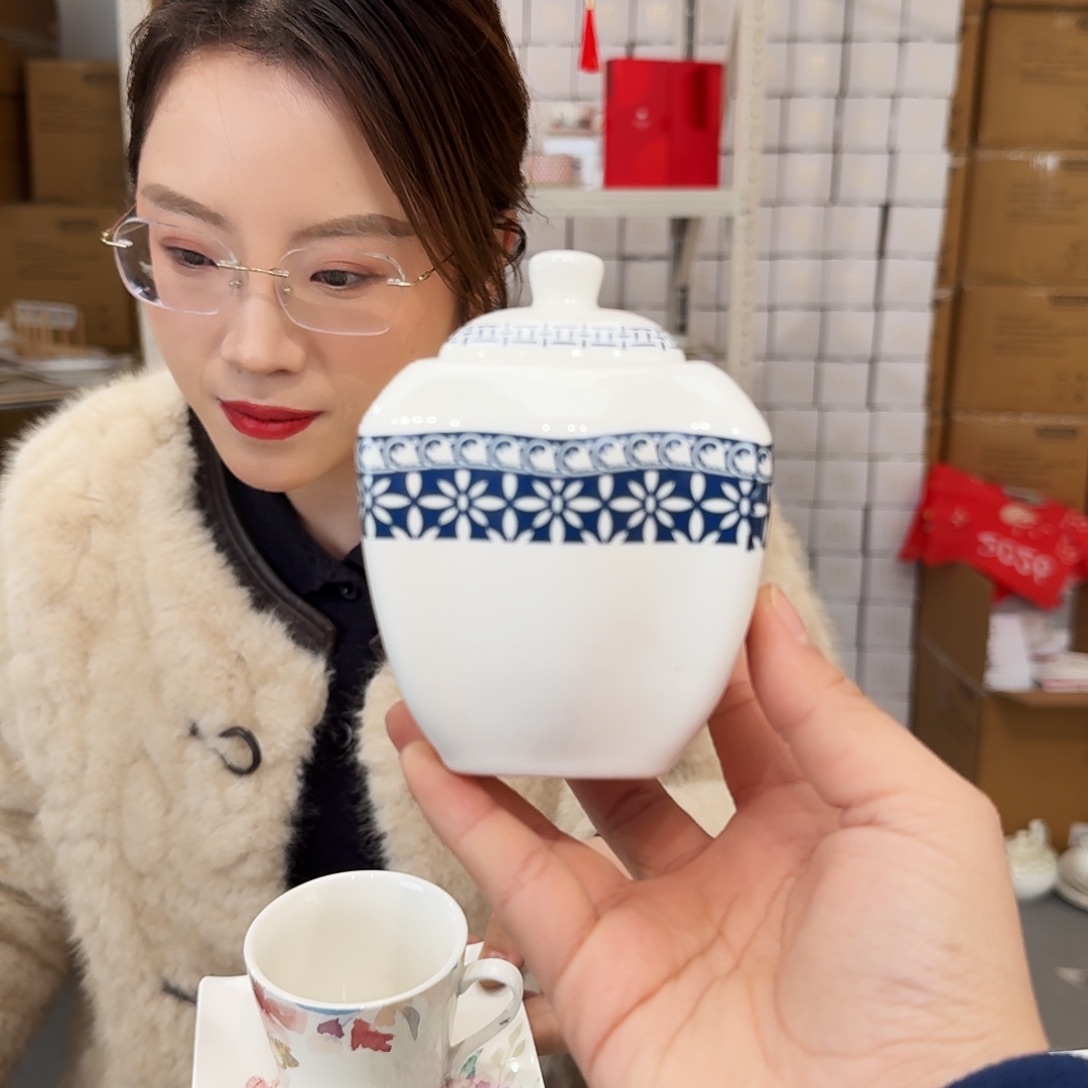 骨瓷糖罐一个外贸骨瓷