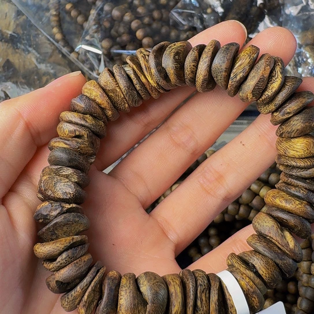 沉香手串壳子白棋18.7克