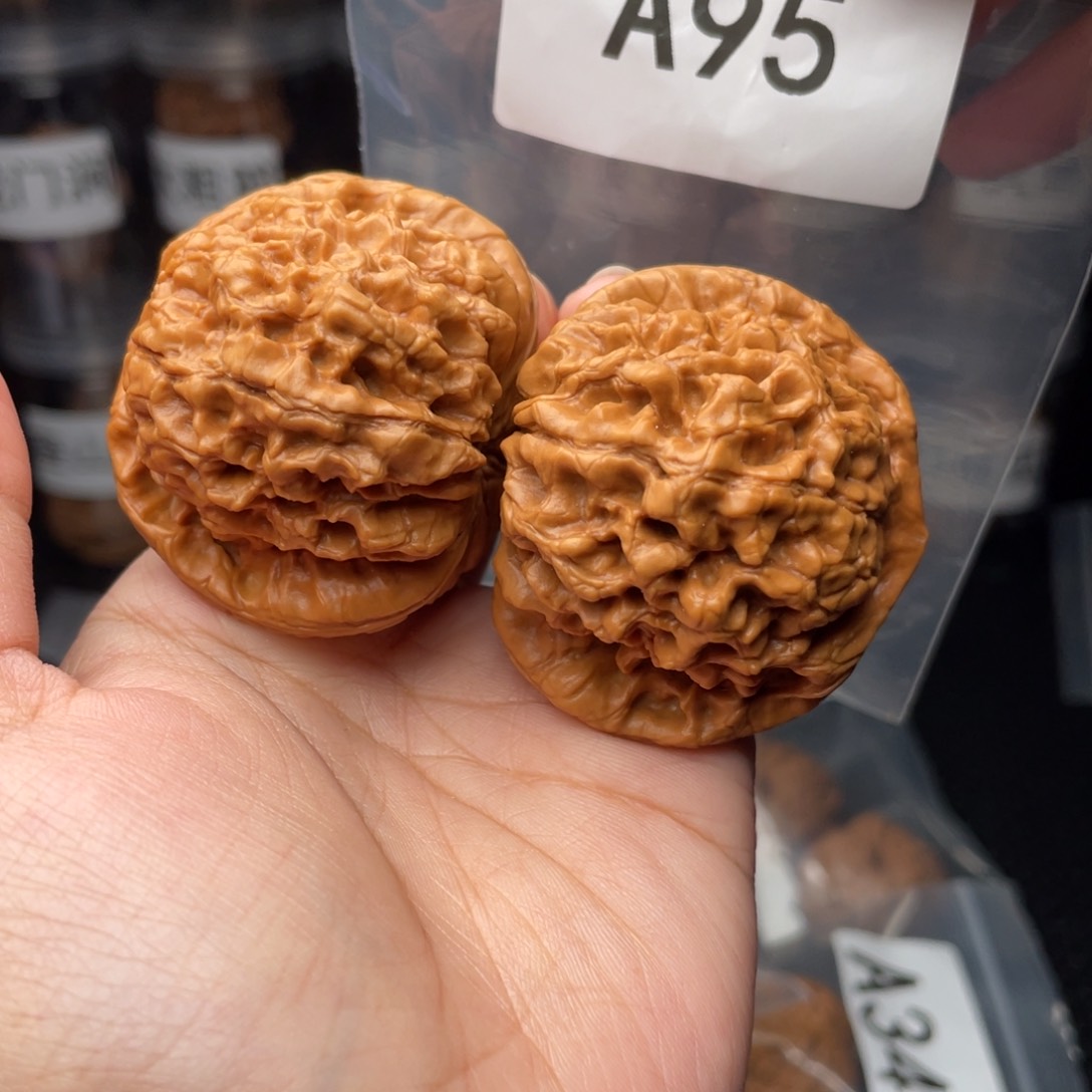 文玩核桃把件空**i全品49龙鼎