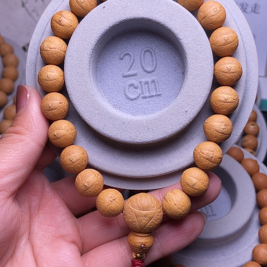 淡***点凤眼菩提吊坠12手串