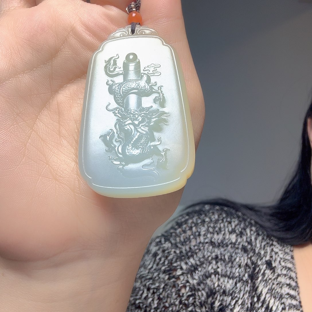 米***林和田玉（糖玉）未镶嵌颈饰