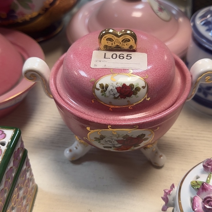 s****鹿与海陶瓷有限公司