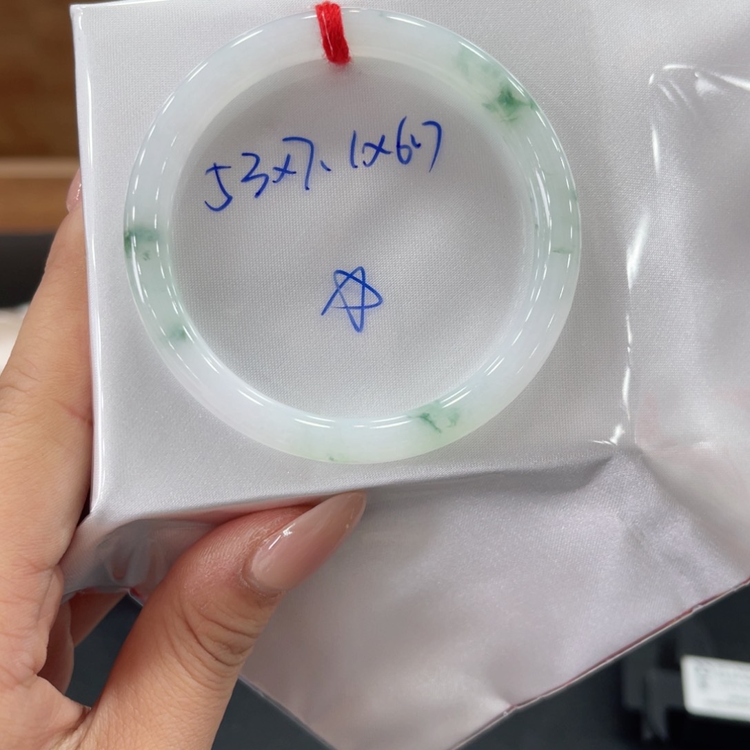 未镶嵌手镯翡翠翡翠