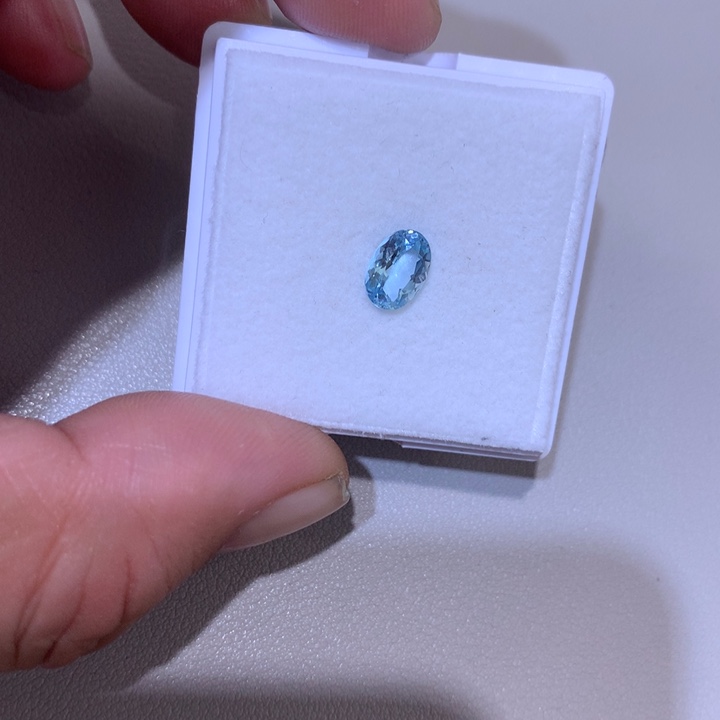 海蓝宝石笔搁未镶嵌我**笑裸石1.195克拉