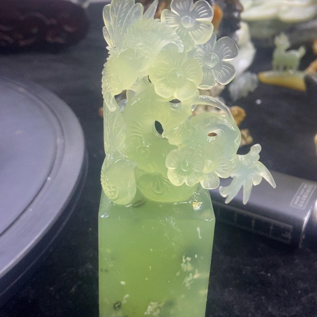 用***7石材天然岫岩玉摆件