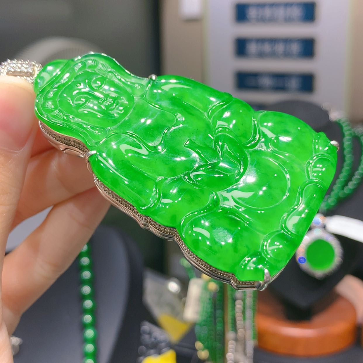 【闪购商品】颈饰银S925镶嵌翡翠4柒姐