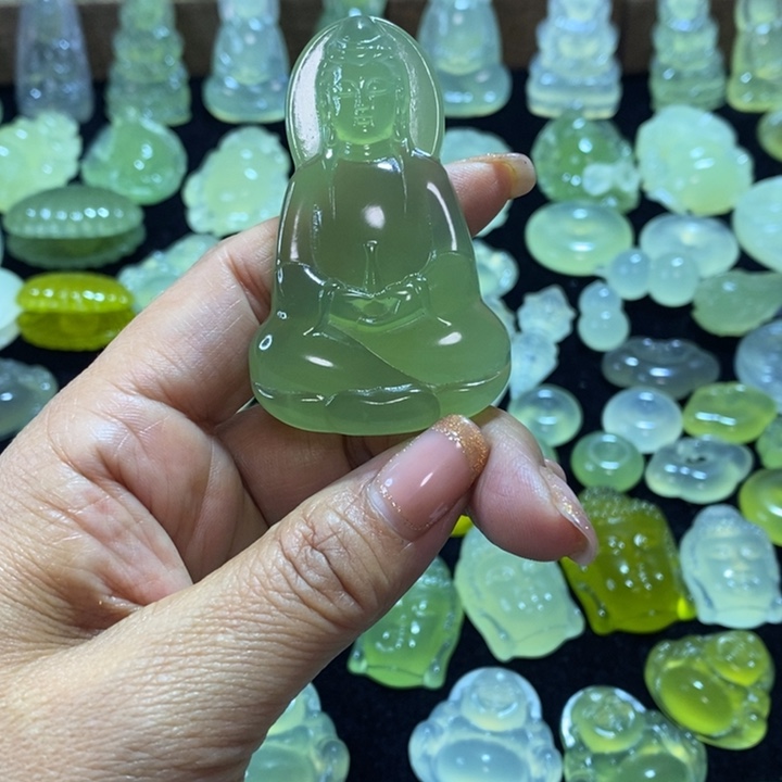 壹***身蛇纹石玉未镶嵌颈饰