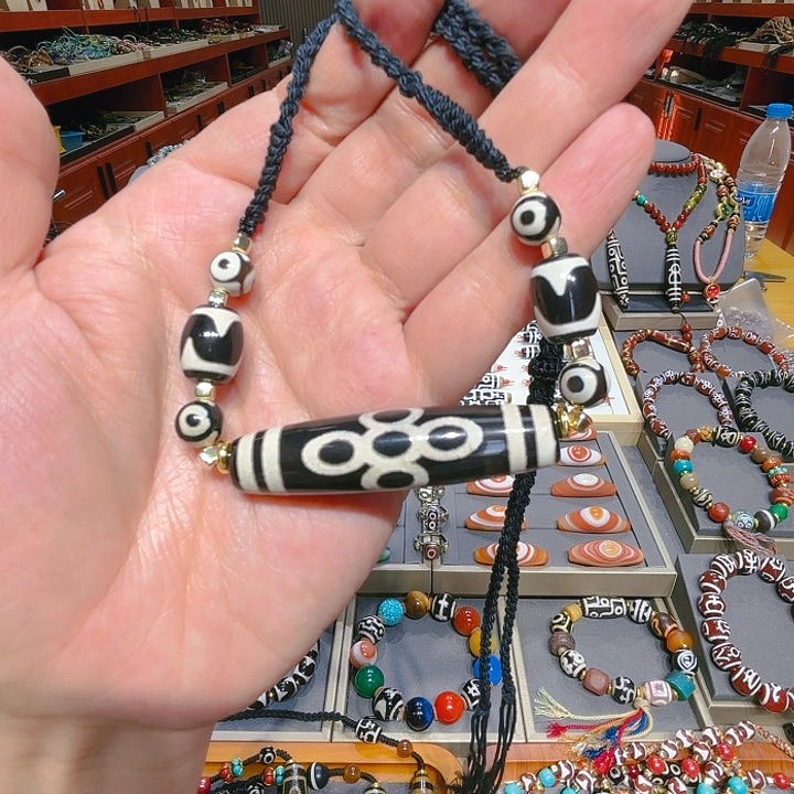 未镶嵌玛瑙/玉髓珠宝奇石