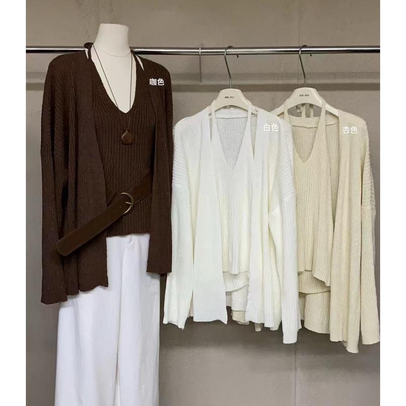 9142号#610#纯色针织挂脖背心+宽松针织开衫真两件套（配腰带）（预）