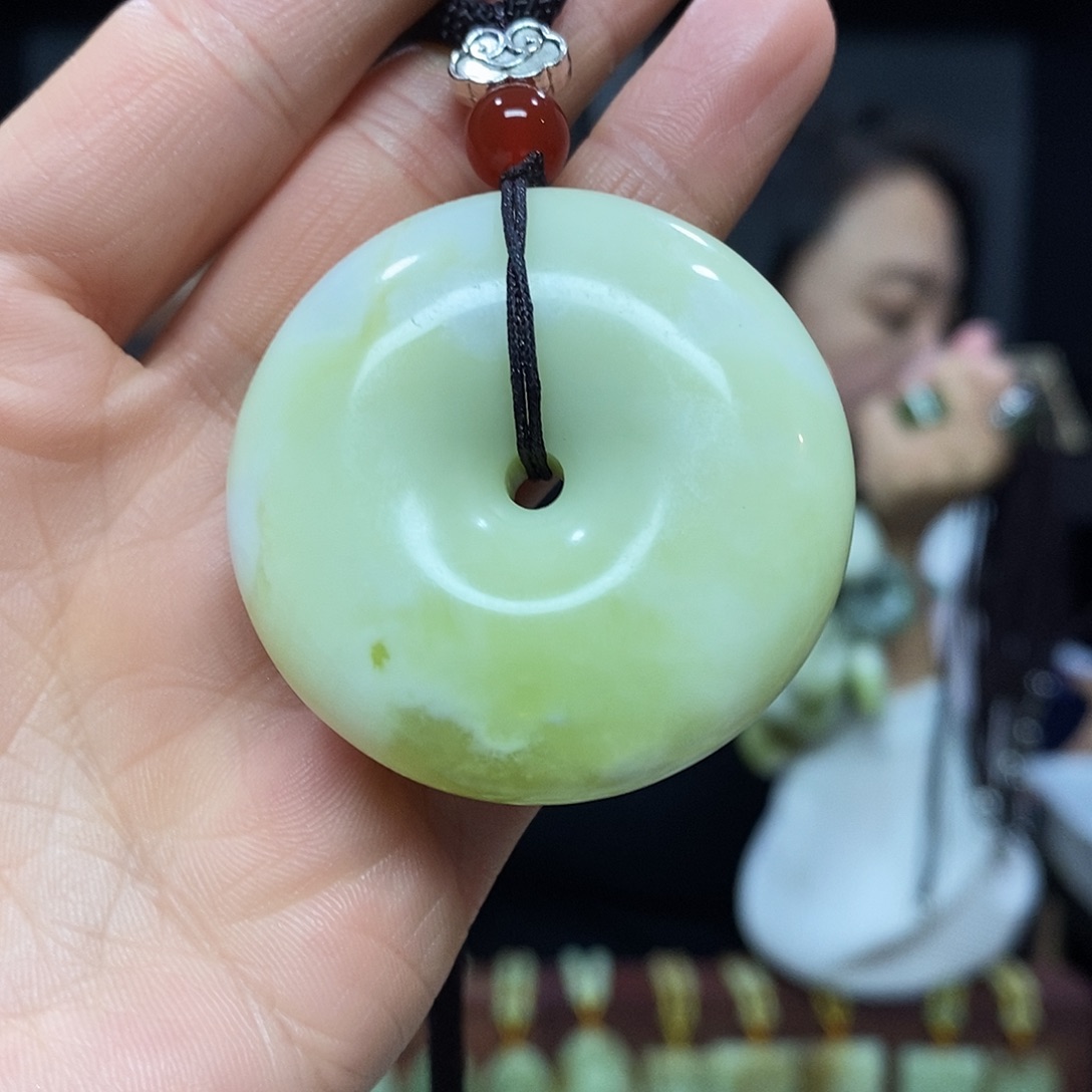 岫玉挂件吊坠未镶嵌