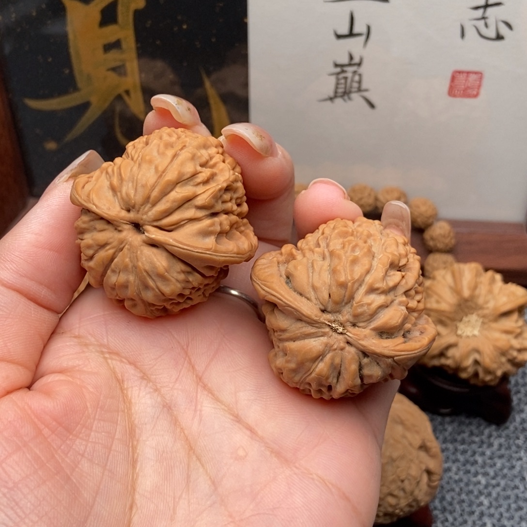 李***硕吊坠文玩核桃莲花