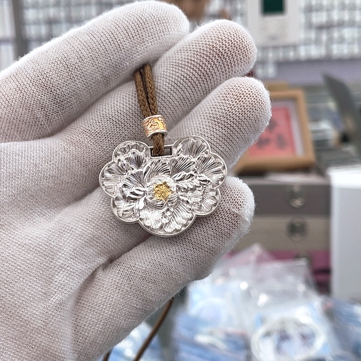 无吊坠足银足银999.9牡丹花吊坠