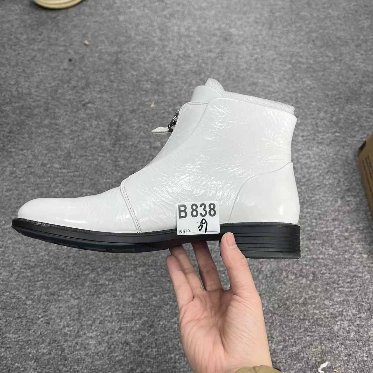 3号上新款男女高端户外休闲鞋 B838