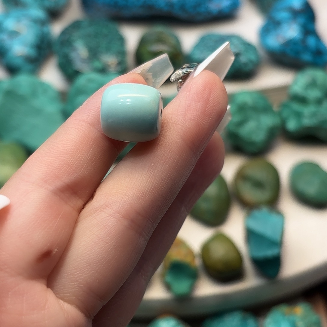 绿松石未镶嵌手串