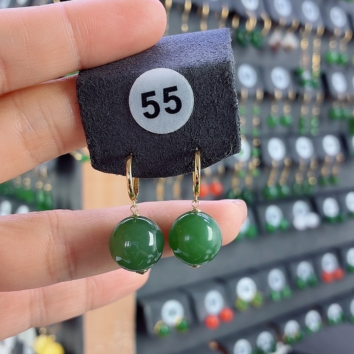 和田玉18K金镶嵌耳饰