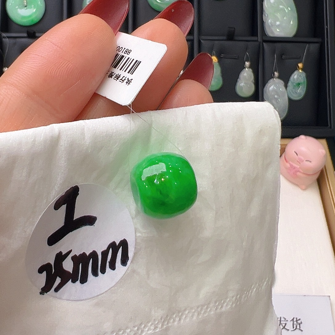 翡翠未镶嵌颈饰Fulu 