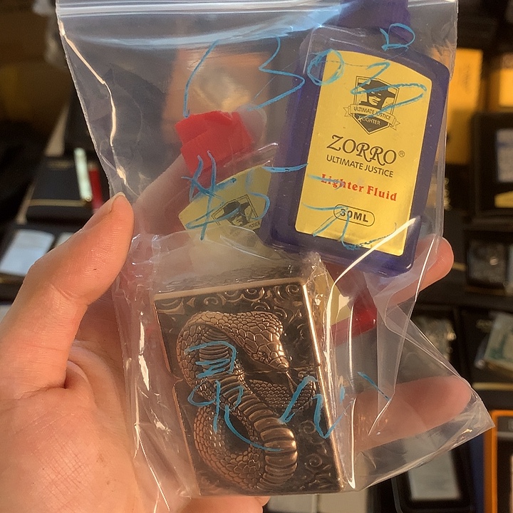 灵***心130号佐罗重甲玫瑰金蛇打火机