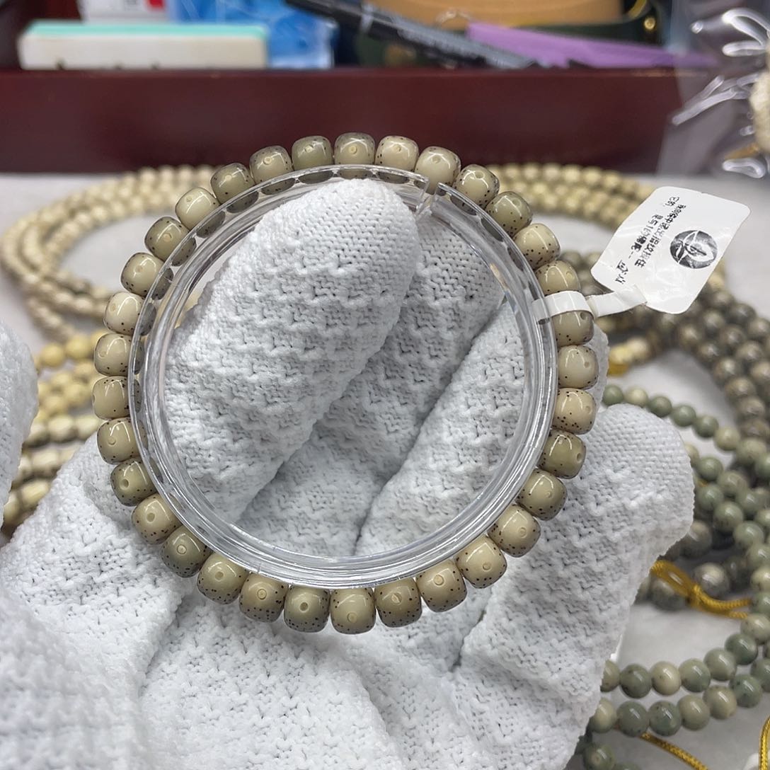 手串星月菩提迪**畏星月a6