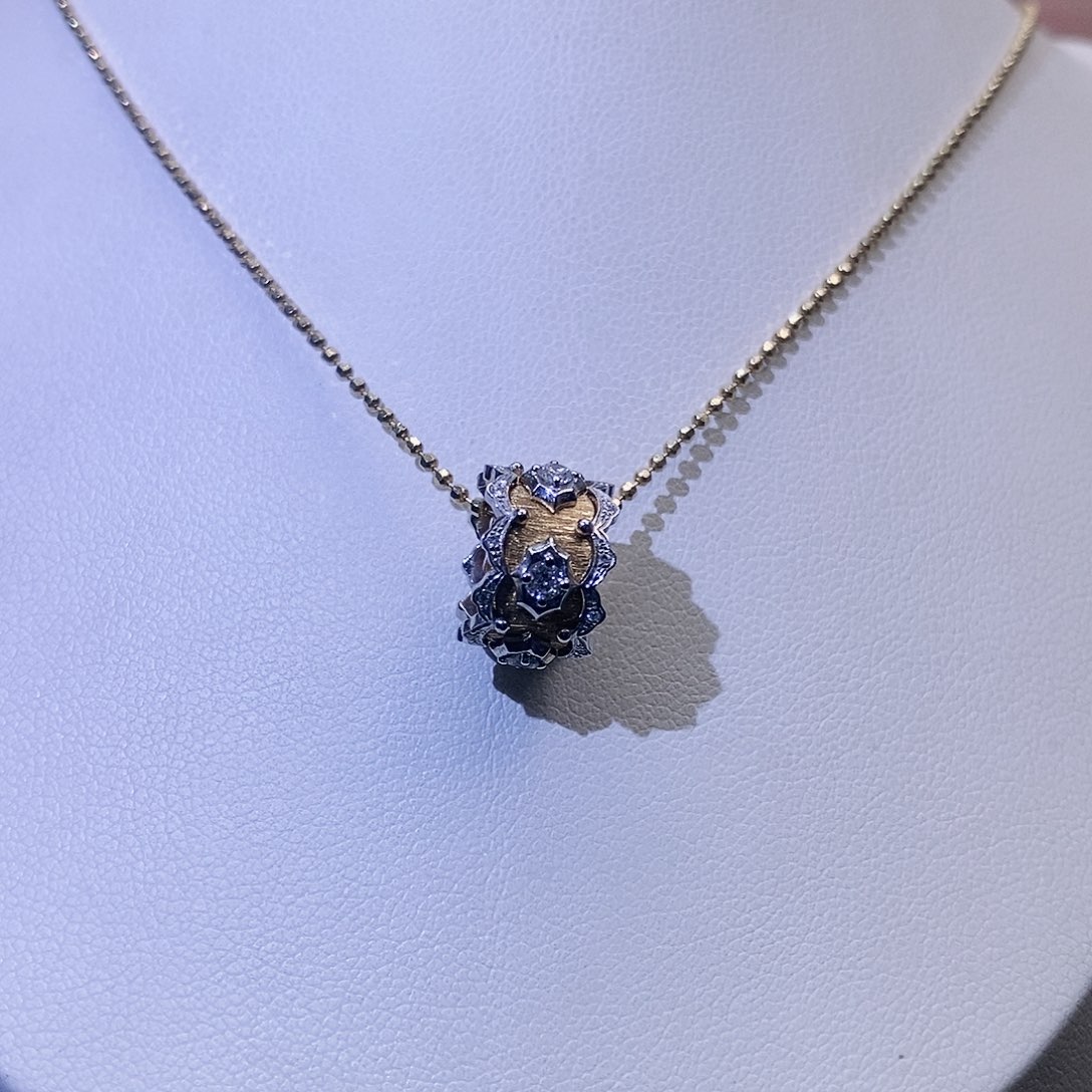 钻石颈饰18K金镶嵌拉丝项链