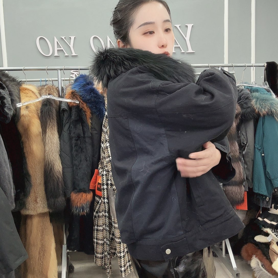 姚小妖家高端皮草