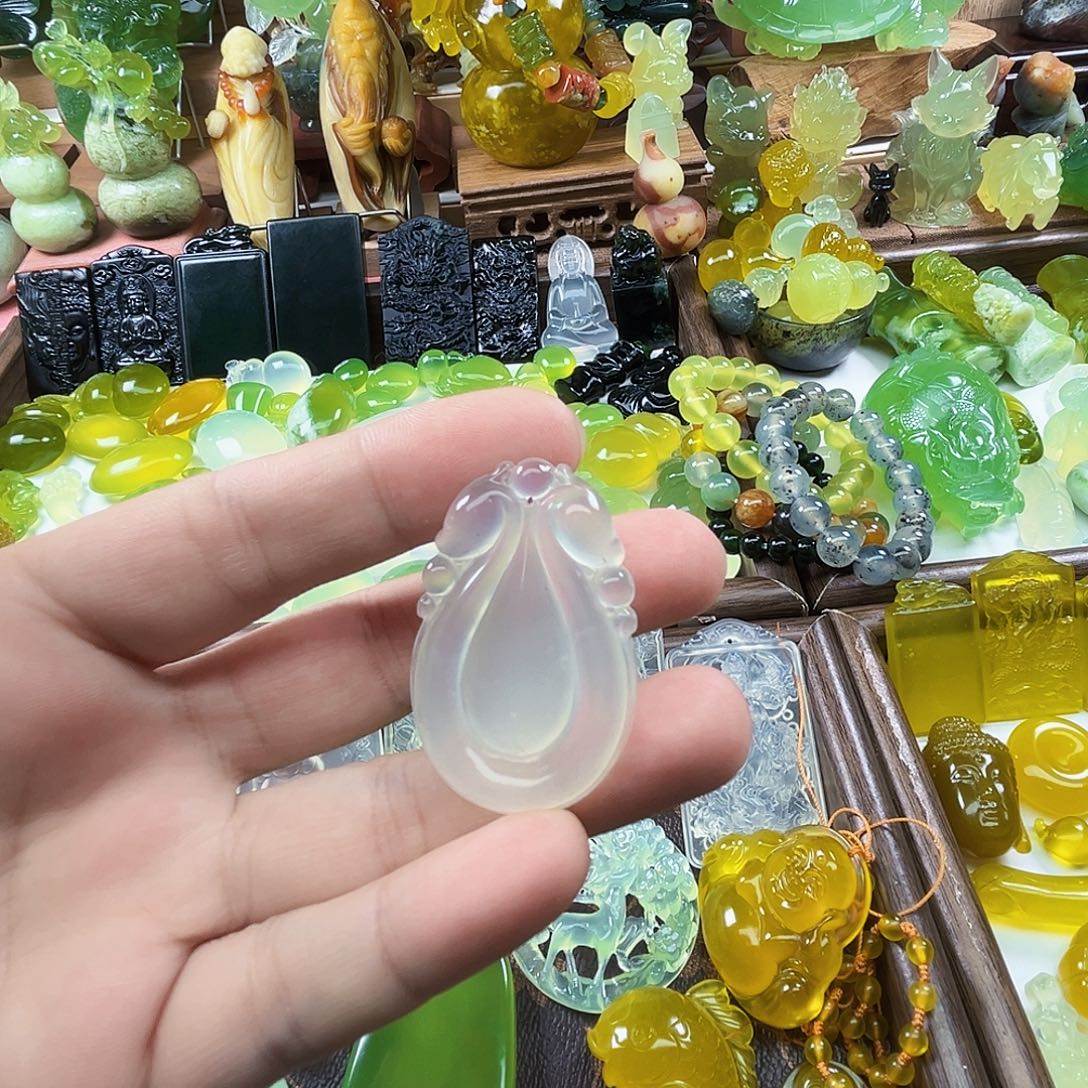 岫玉未镶嵌吊坠(不含链)