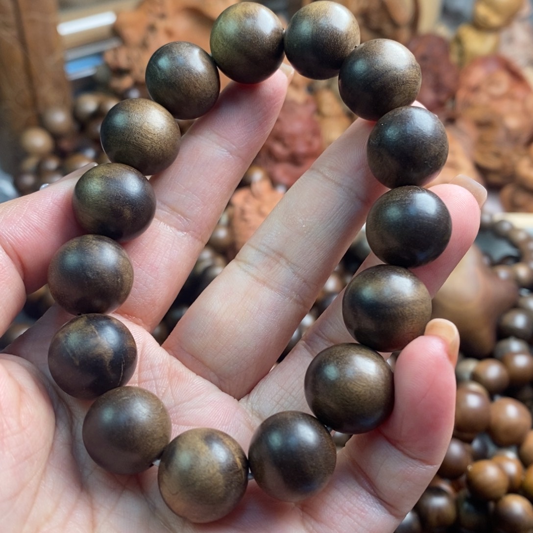 檀香木手串/手链印度迈索尔老山檀大瑕疵奶香1.5