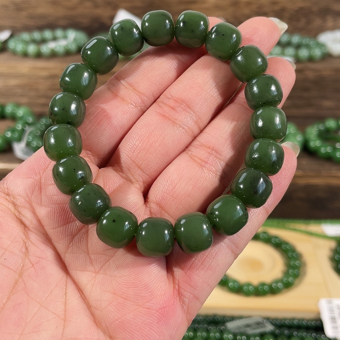 和田玉未镶嵌手串