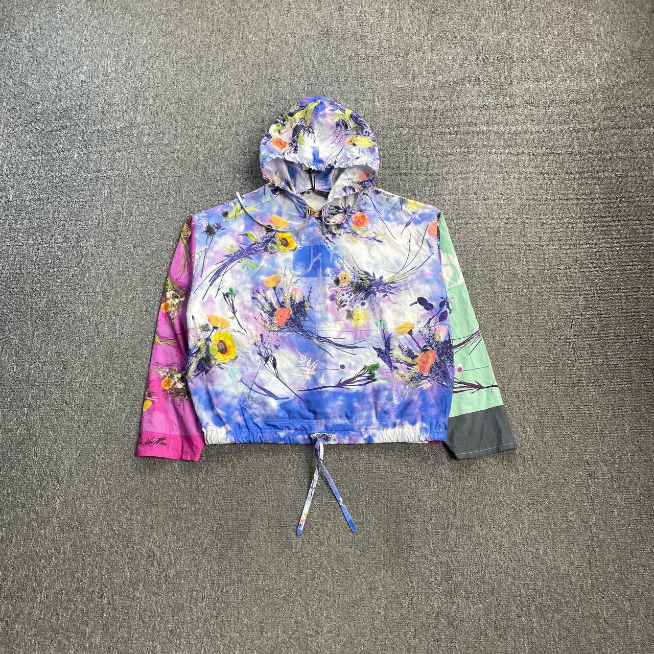 95新 LouisVuitton/路易威登 （jp）121 花卉冲锋衣 L码/98新/