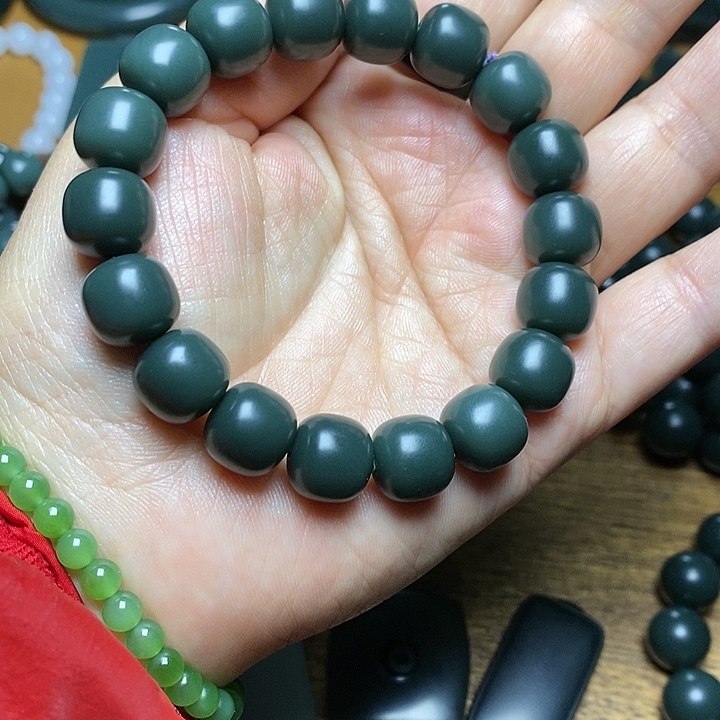 和田玉（青玉）未镶嵌手链