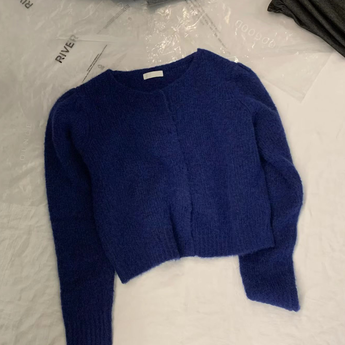 常规极简风女开衫款毛针织衫单排扣长袖常规款