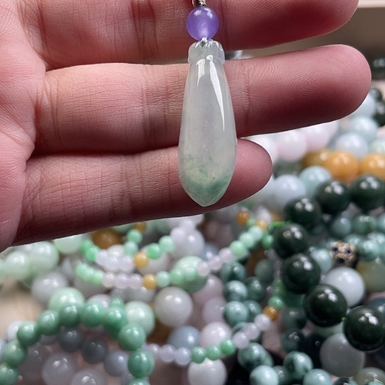 翡翠未镶嵌颈饰55