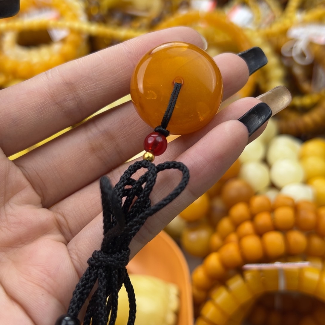 琥珀珠宝奇石未镶嵌