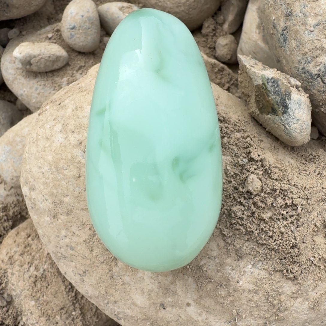 精品无镶嵌小吊坠