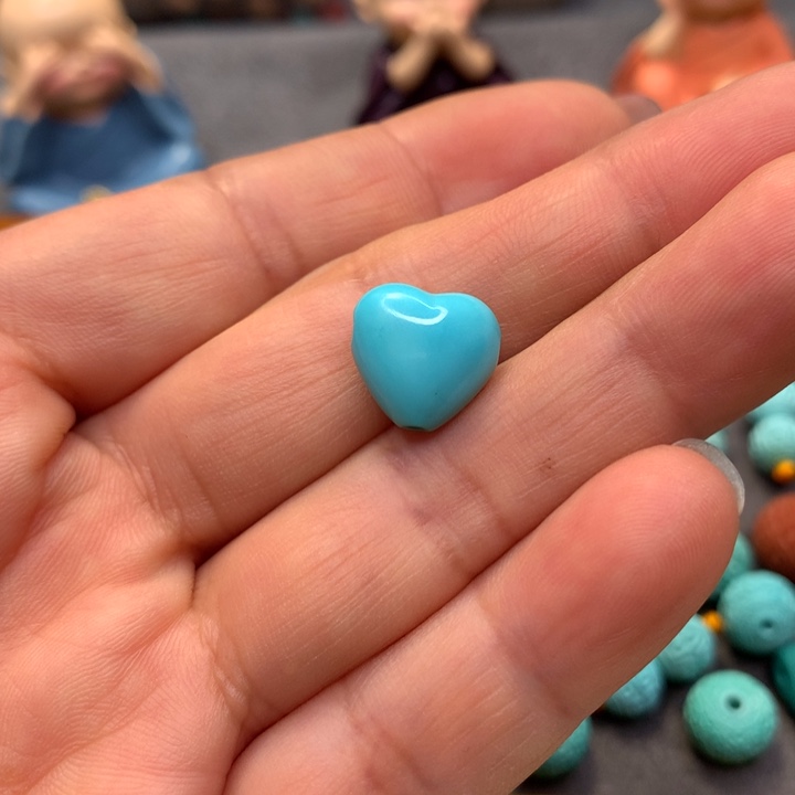 绿松石颈饰未镶嵌