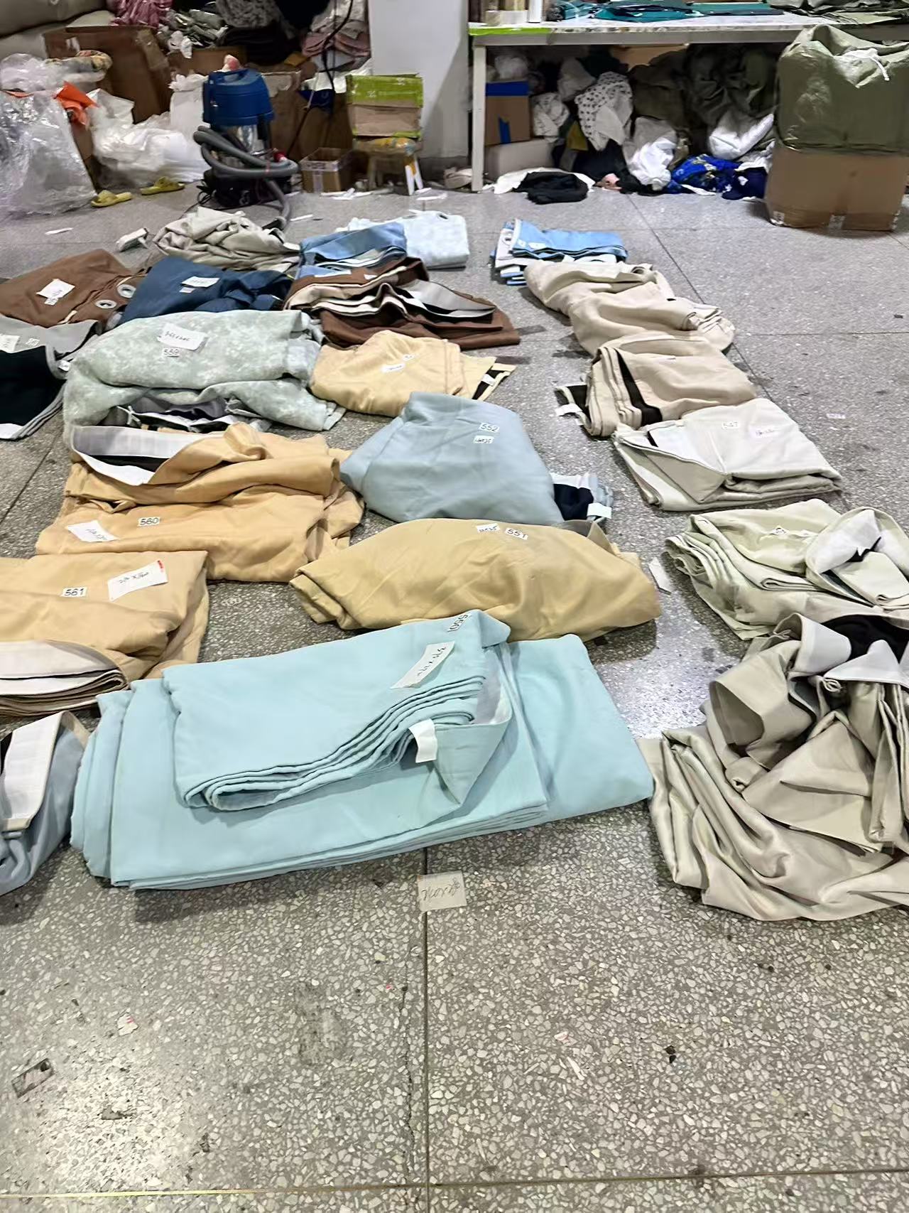 《厚广家》3楼杂款成对发的编号窗帘543-564不挑色不挑款 发1对