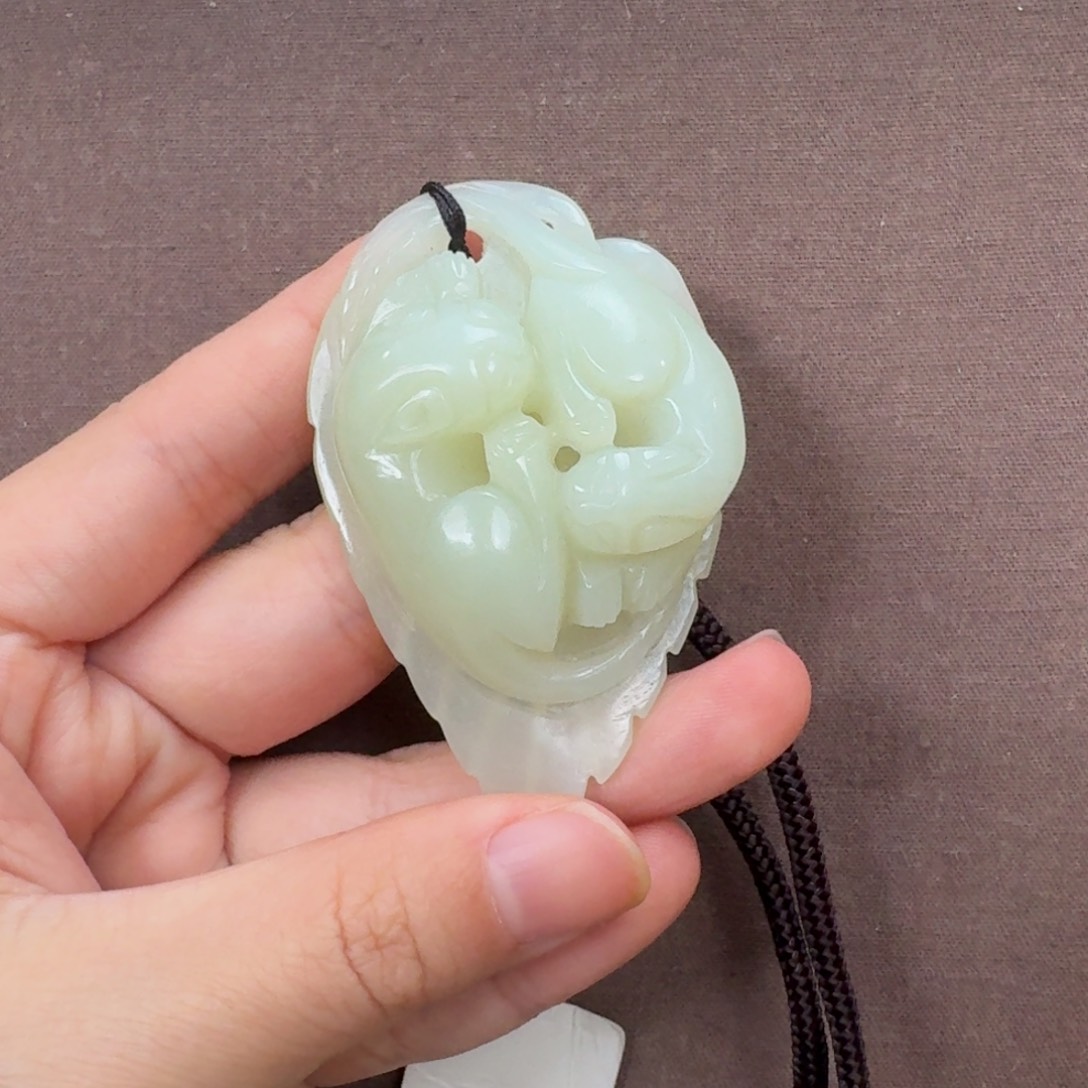 未镶嵌和田玉挂件M****白