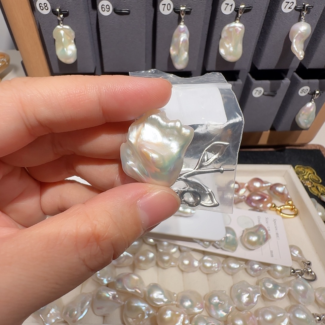 姐***姐淡水珍珠银S925镶嵌颈饰