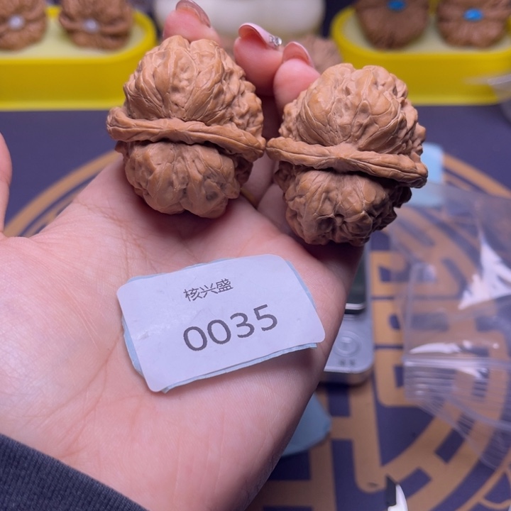 文玩核桃把件蛤蟆40.0035