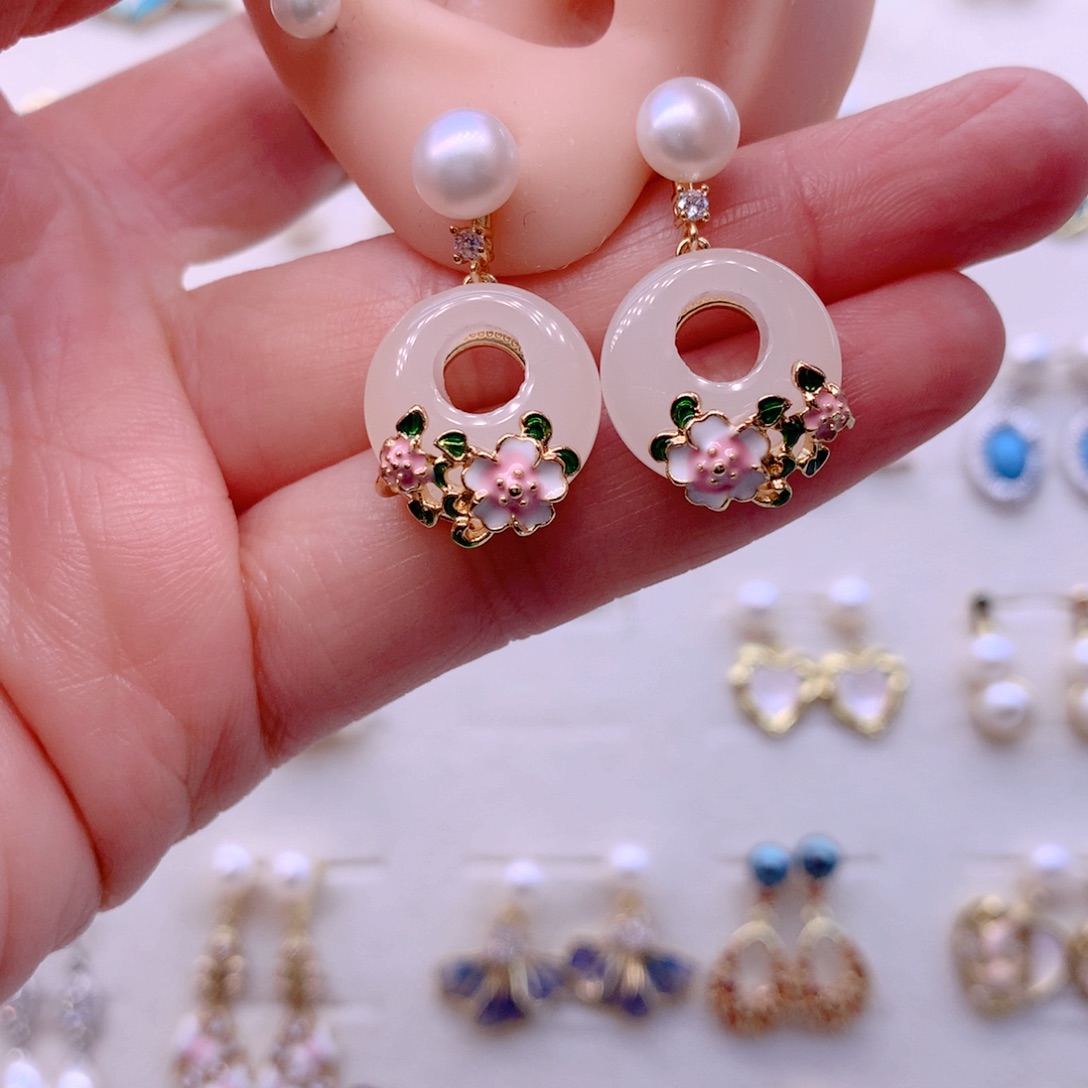 淡水珍珠合金耳饰