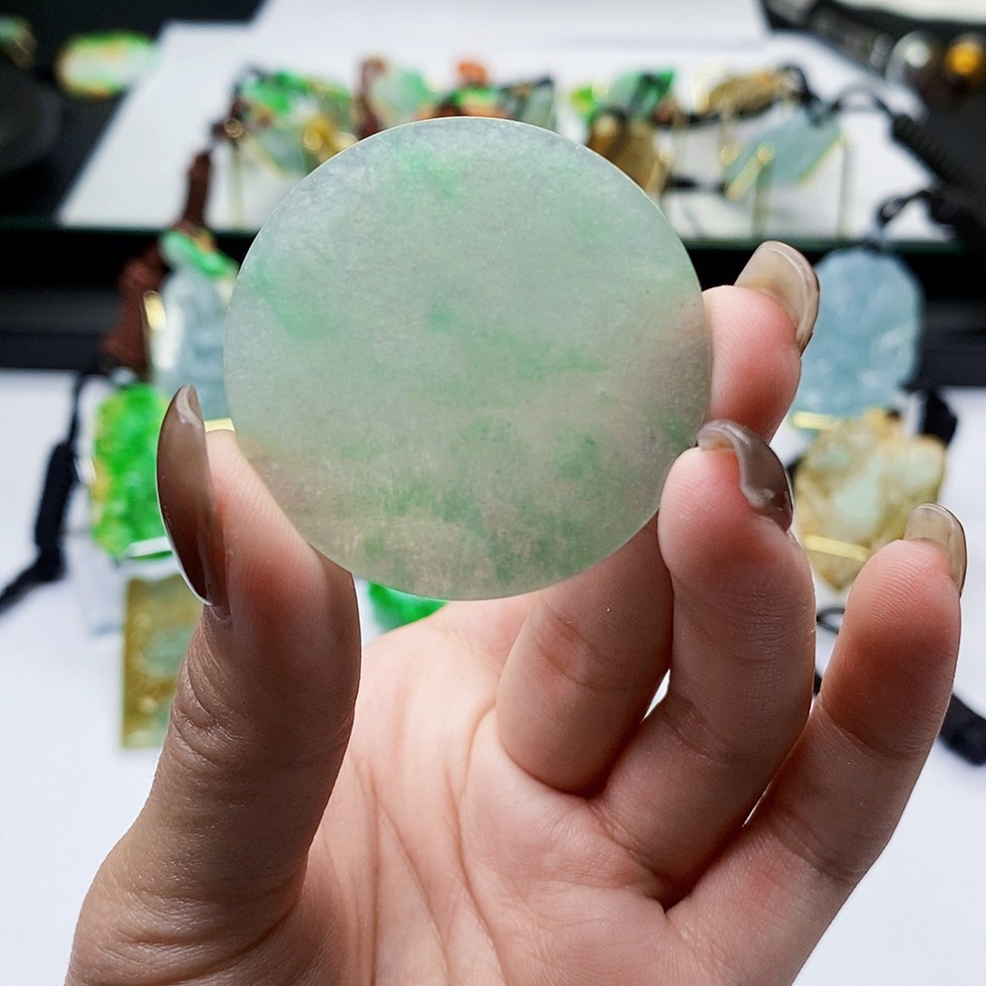 翡翠未镶嵌颈饰翡翠A货